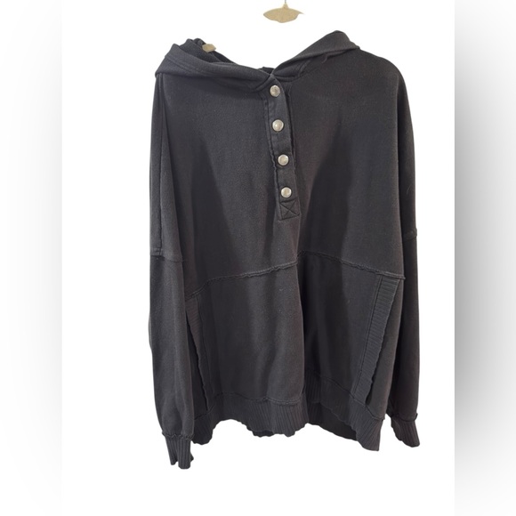 SO Tops - SO Charcoal Button-Up Top